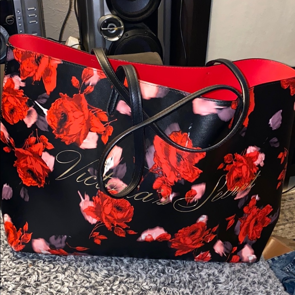 2 Victoria secret shoulder bags
